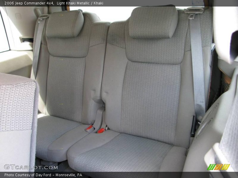 Light Khaki Metallic / Khaki 2006 Jeep Commander 4x4