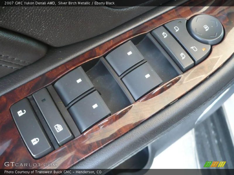 Silver Birch Metallic / Ebony Black 2007 GMC Yukon Denali AWD