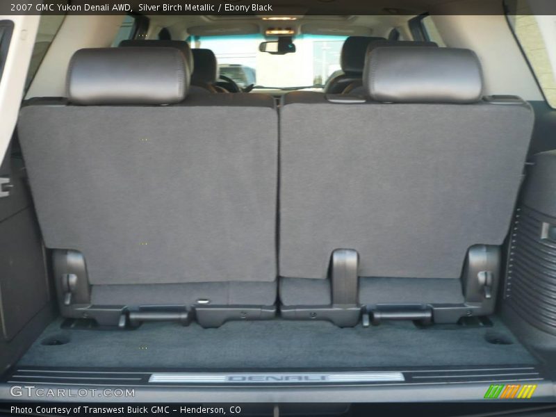 Silver Birch Metallic / Ebony Black 2007 GMC Yukon Denali AWD