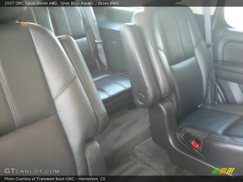 Silver Birch Metallic / Ebony Black 2007 GMC Yukon Denali AWD