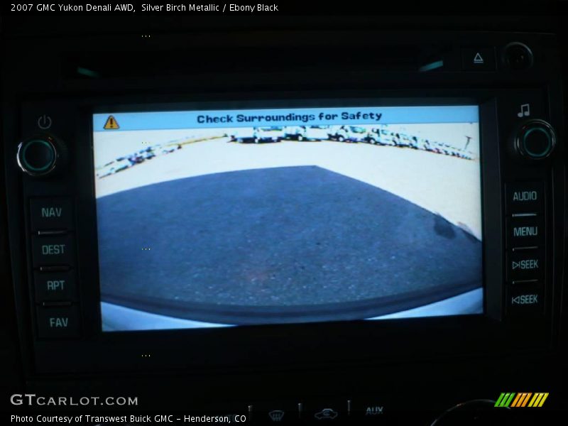Silver Birch Metallic / Ebony Black 2007 GMC Yukon Denali AWD