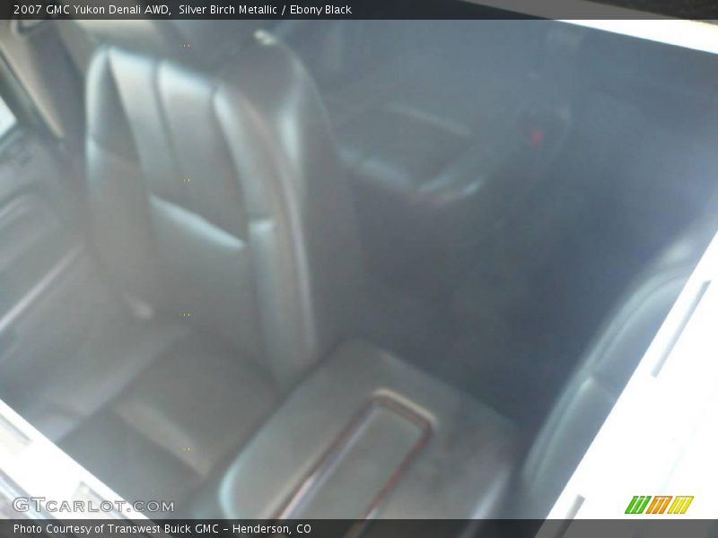 Silver Birch Metallic / Ebony Black 2007 GMC Yukon Denali AWD