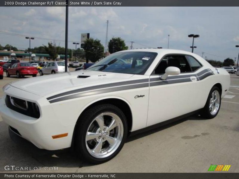 Stone White / Dark Slate Gray 2009 Dodge Challenger R/T Classic