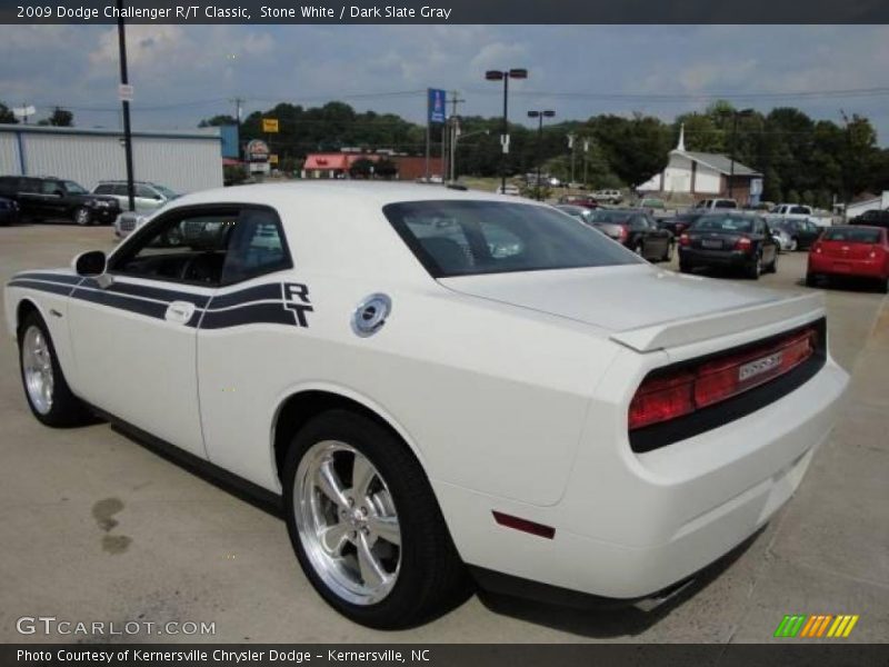 Stone White / Dark Slate Gray 2009 Dodge Challenger R/T Classic