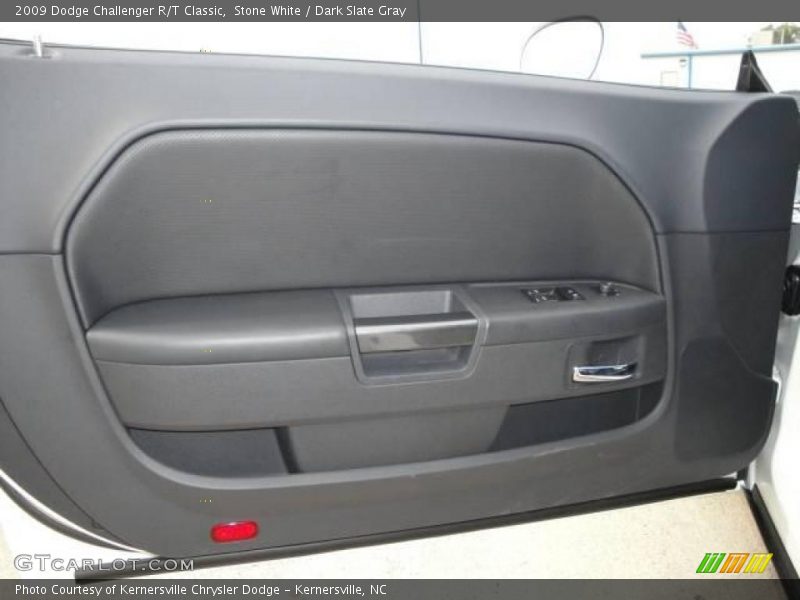 Stone White / Dark Slate Gray 2009 Dodge Challenger R/T Classic