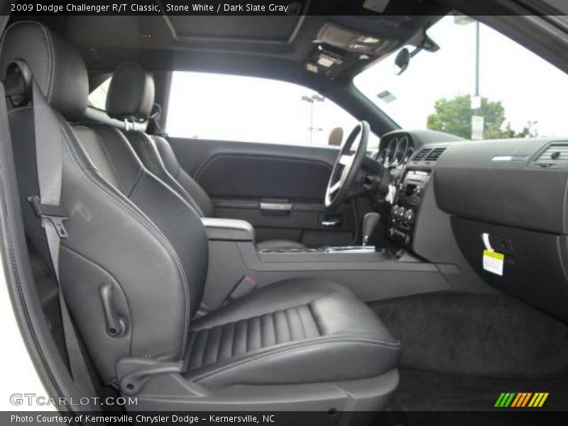 Stone White / Dark Slate Gray 2009 Dodge Challenger R/T Classic