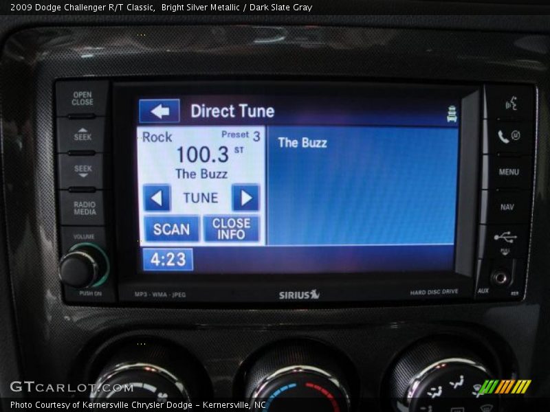 Bright Silver Metallic / Dark Slate Gray 2009 Dodge Challenger R/T Classic