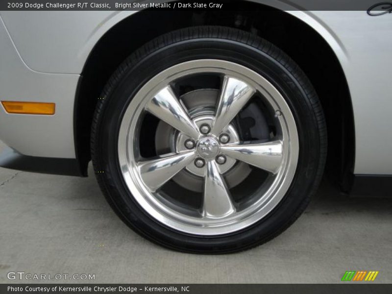 Bright Silver Metallic / Dark Slate Gray 2009 Dodge Challenger R/T Classic