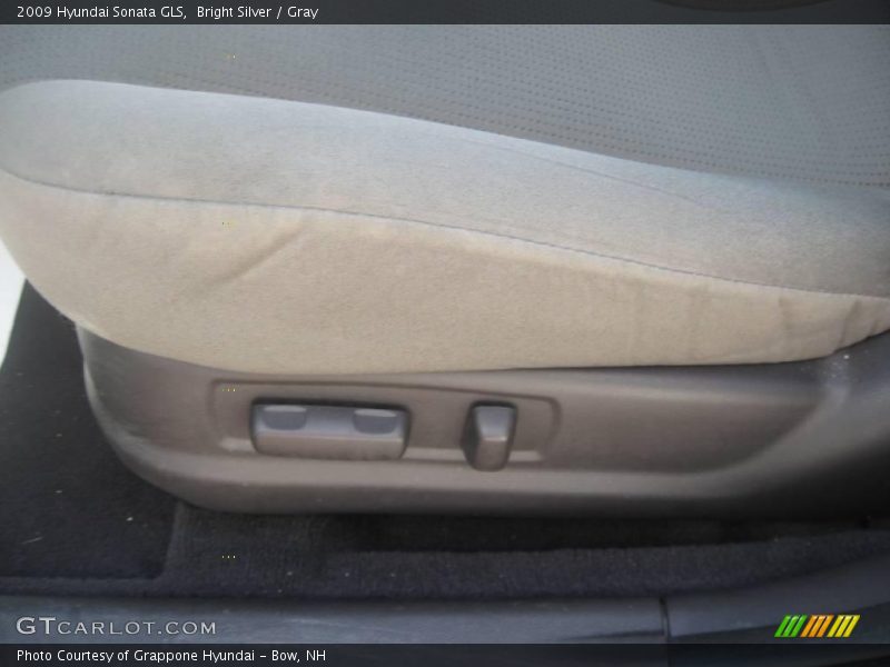 Bright Silver / Gray 2009 Hyundai Sonata GLS