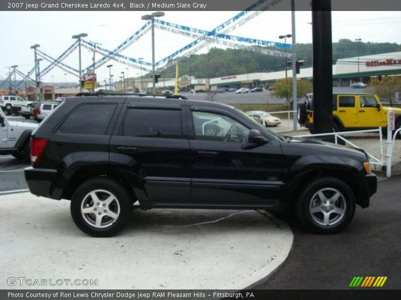 Black / Medium Slate Gray 2007 Jeep Grand Cherokee Laredo 4x4