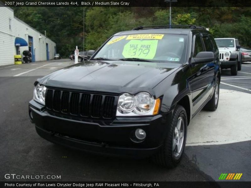 Black / Medium Slate Gray 2007 Jeep Grand Cherokee Laredo 4x4