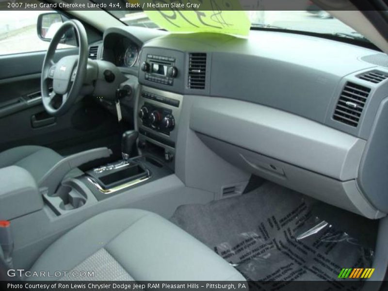 Black / Medium Slate Gray 2007 Jeep Grand Cherokee Laredo 4x4