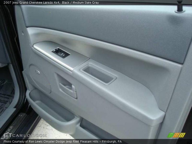 Black / Medium Slate Gray 2007 Jeep Grand Cherokee Laredo 4x4
