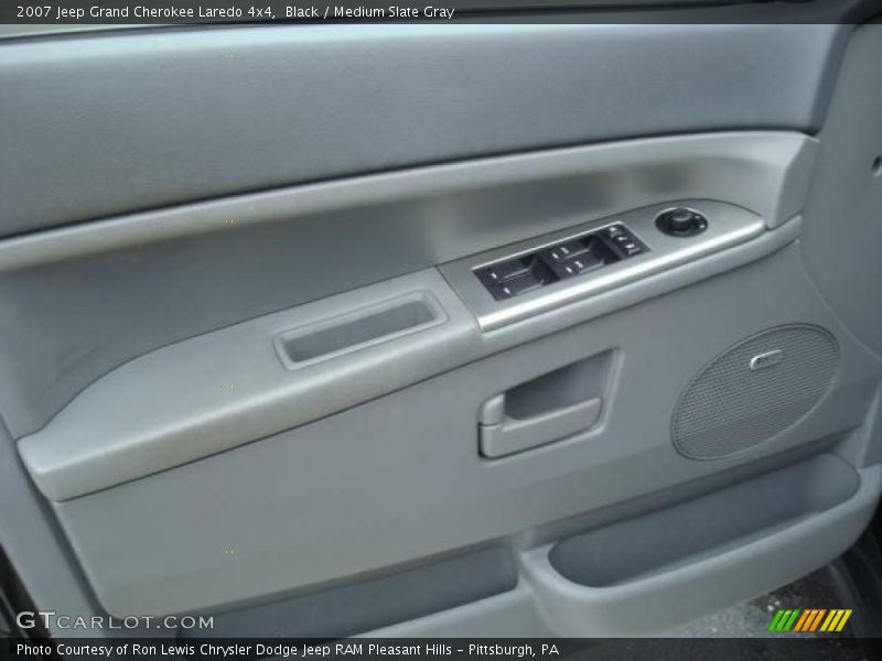 Black / Medium Slate Gray 2007 Jeep Grand Cherokee Laredo 4x4
