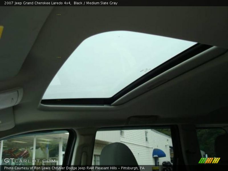 Black / Medium Slate Gray 2007 Jeep Grand Cherokee Laredo 4x4