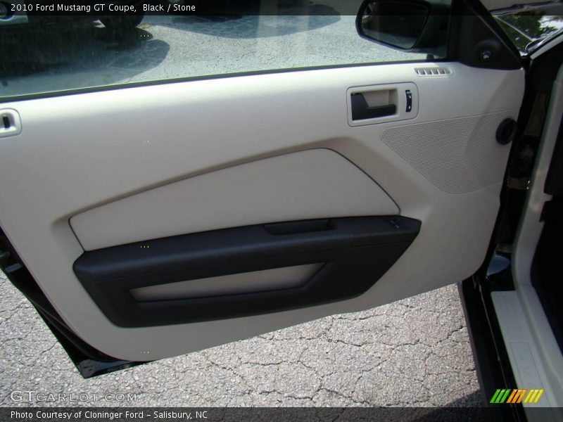 Black / Stone 2010 Ford Mustang GT Coupe