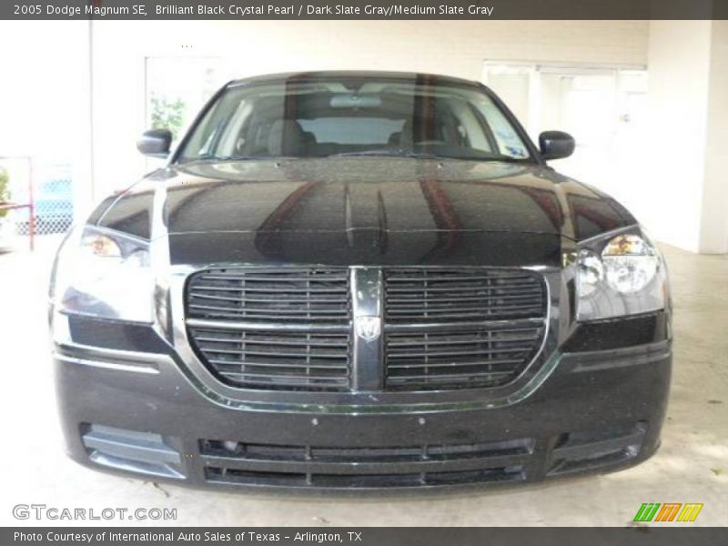 Brilliant Black Crystal Pearl / Dark Slate Gray/Medium Slate Gray 2005 Dodge Magnum SE
