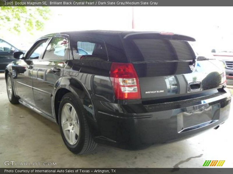 Brilliant Black Crystal Pearl / Dark Slate Gray/Medium Slate Gray 2005 Dodge Magnum SE