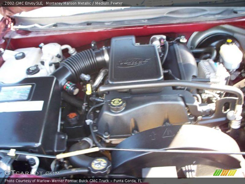 Monterey Maroon Metallic / Medium Pewter 2002 GMC Envoy SLE