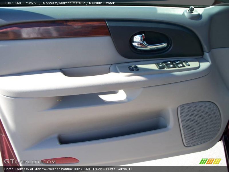 Monterey Maroon Metallic / Medium Pewter 2002 GMC Envoy SLE