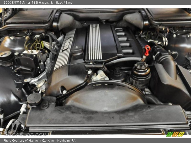Jet Black / Sand 2000 BMW 5 Series 528i Wagon