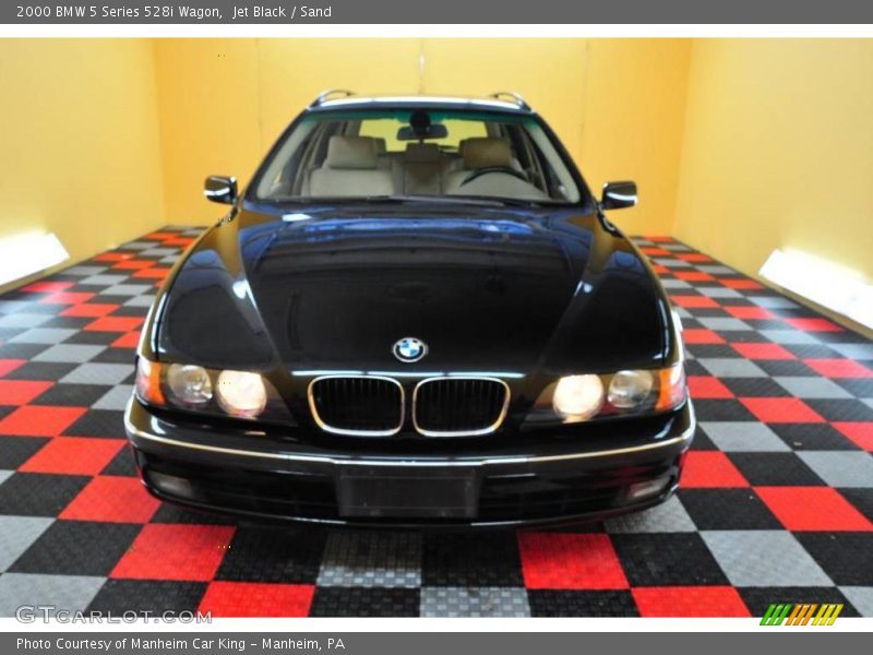 Jet Black / Sand 2000 BMW 5 Series 528i Wagon