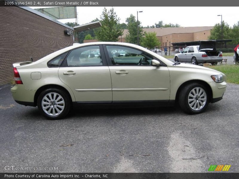 Safari Green Metallic / Off Black 2005 Volvo S40 2.4i