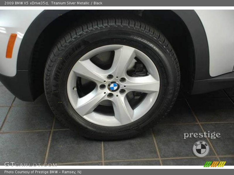 Titanium Silver Metallic / Black 2009 BMW X5 xDrive35d