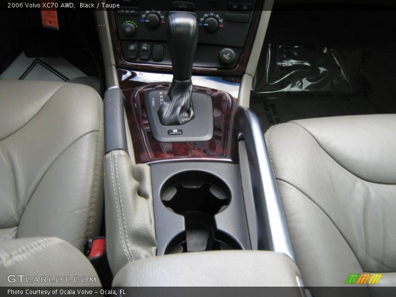 Black / Taupe 2006 Volvo XC70 AWD