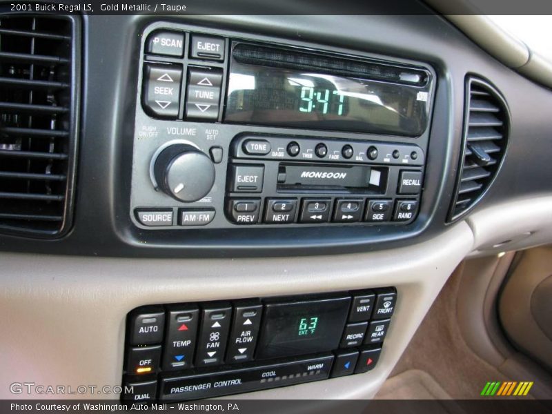Gold Metallic / Taupe 2001 Buick Regal LS