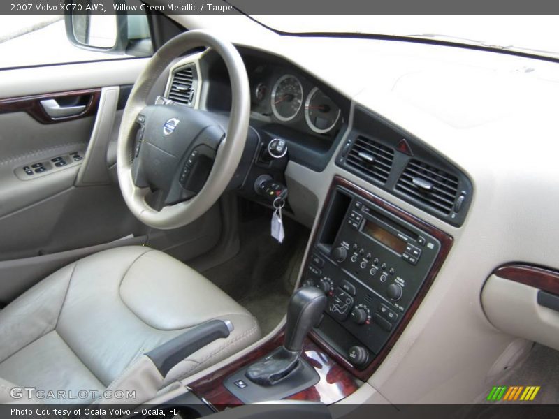 Willow Green Metallic / Taupe 2007 Volvo XC70 AWD