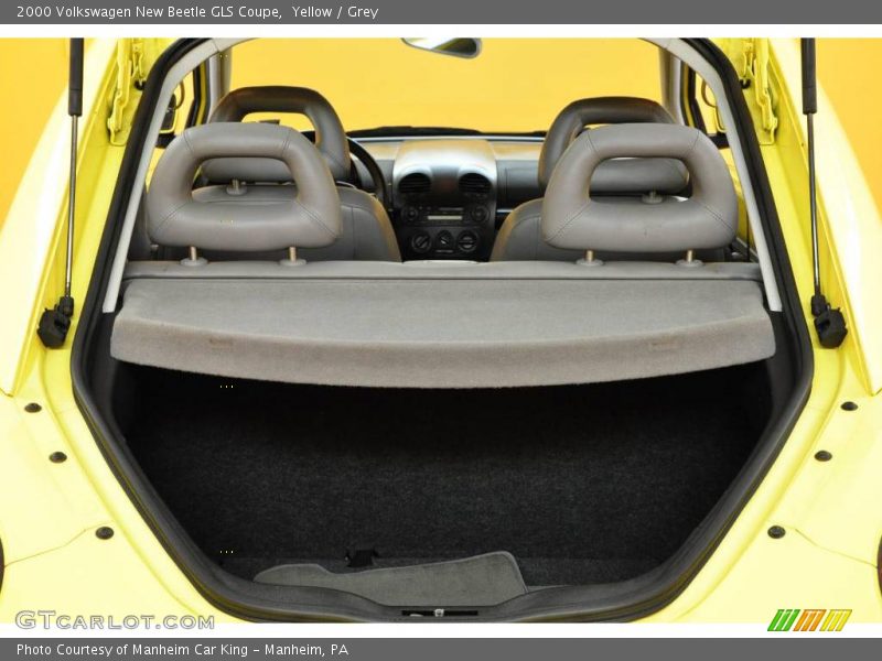 Yellow / Grey 2000 Volkswagen New Beetle GLS Coupe