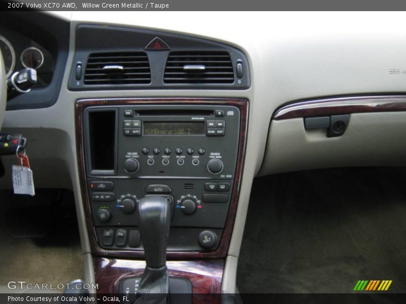 Willow Green Metallic / Taupe 2007 Volvo XC70 AWD