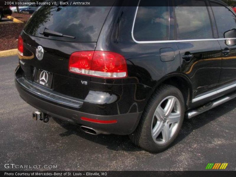 Black / Anthracite 2004 Volkswagen Touareg V8