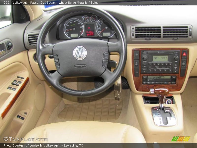 Wheat Beige Metallic / Beige 2004 Volkswagen Passat GLX Sedan