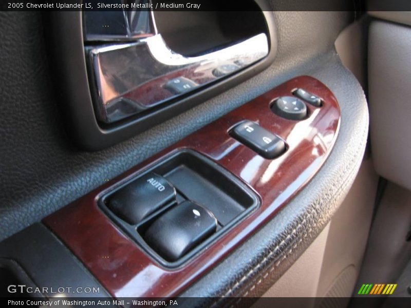Silverstone Metallic / Medium Gray 2005 Chevrolet Uplander LS