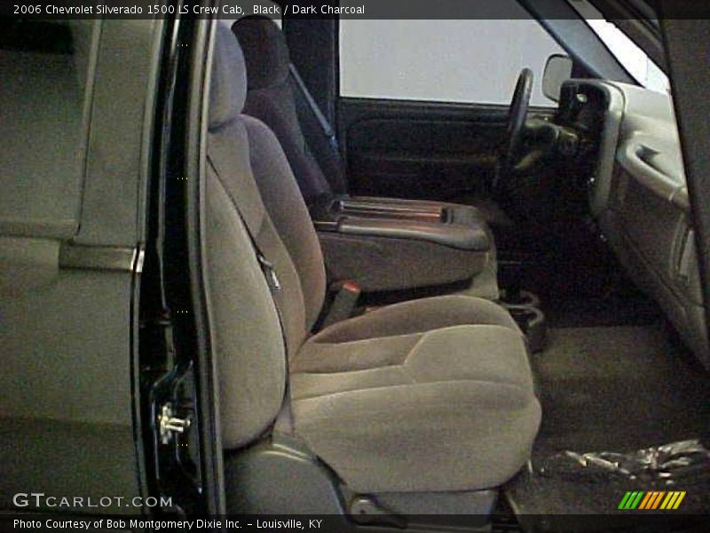 Black / Dark Charcoal 2006 Chevrolet Silverado 1500 LS Crew Cab