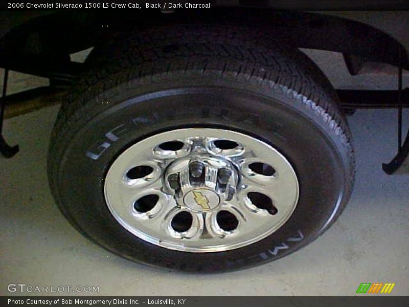 Black / Dark Charcoal 2006 Chevrolet Silverado 1500 LS Crew Cab