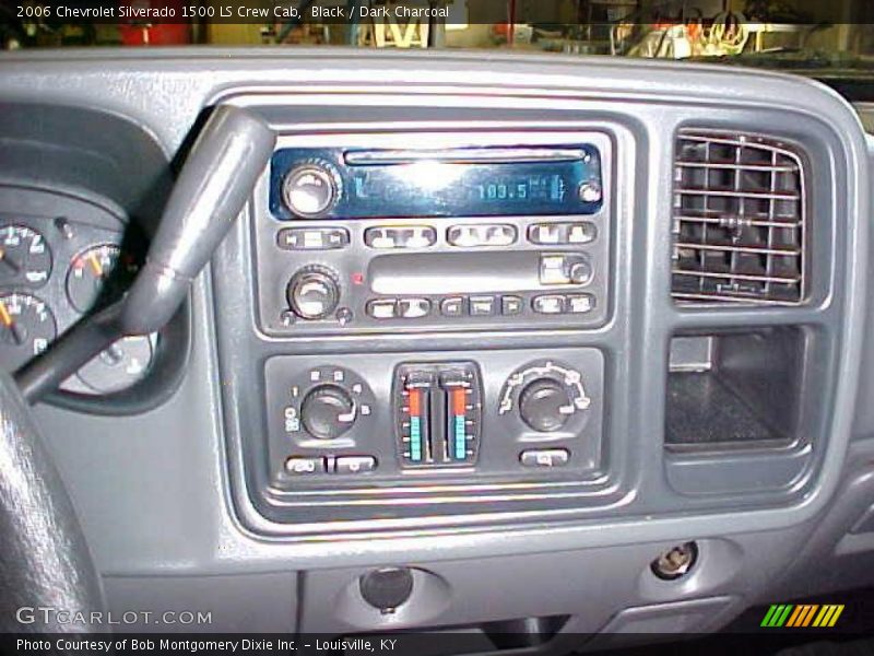 Black / Dark Charcoal 2006 Chevrolet Silverado 1500 LS Crew Cab