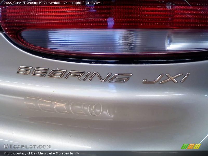 Champagne Pearl / Camel 2000 Chrysler Sebring JXi Convertible