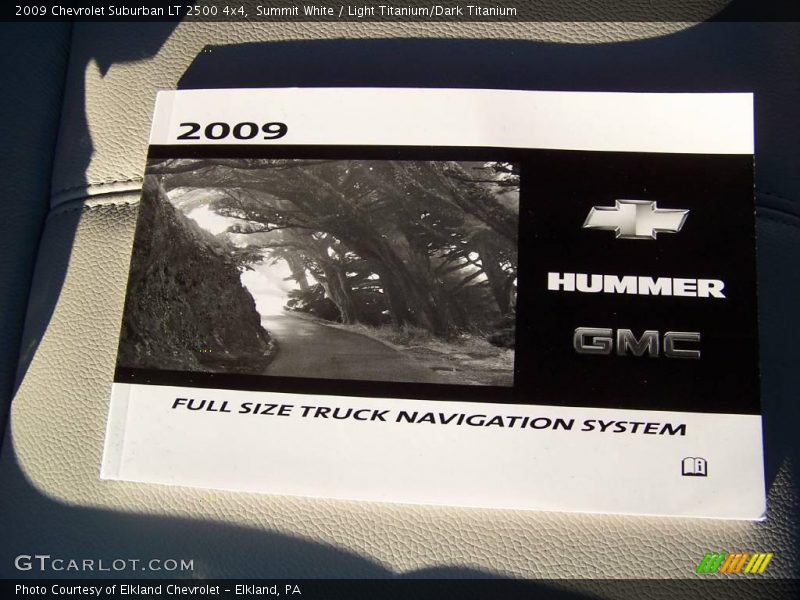 Summit White / Light Titanium/Dark Titanium 2009 Chevrolet Suburban LT 2500 4x4