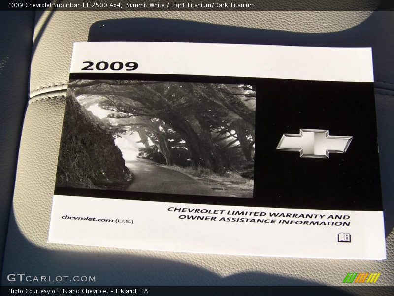 Summit White / Light Titanium/Dark Titanium 2009 Chevrolet Suburban LT 2500 4x4