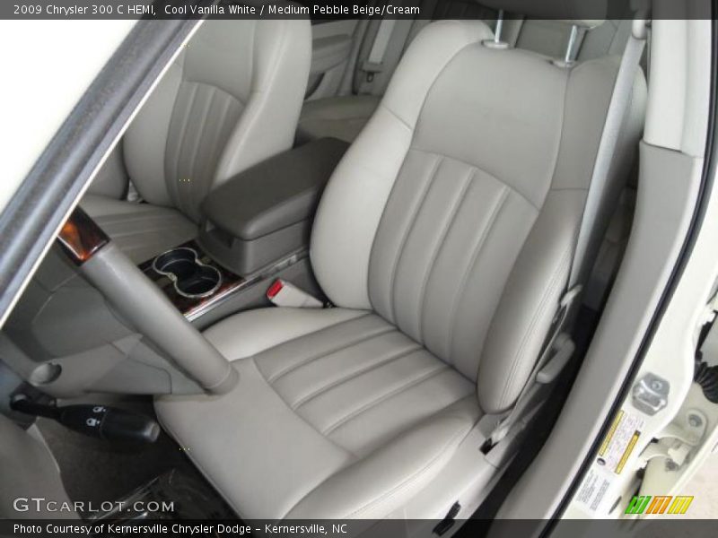 Cool Vanilla White / Medium Pebble Beige/Cream 2009 Chrysler 300 C HEMI