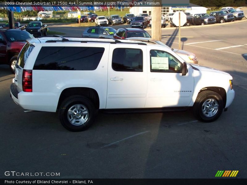 Summit White / Light Titanium/Dark Titanium 2009 Chevrolet Suburban LT 2500 4x4