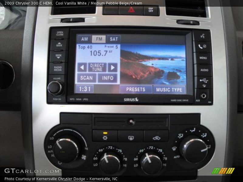 Cool Vanilla White / Medium Pebble Beige/Cream 2009 Chrysler 300 C HEMI