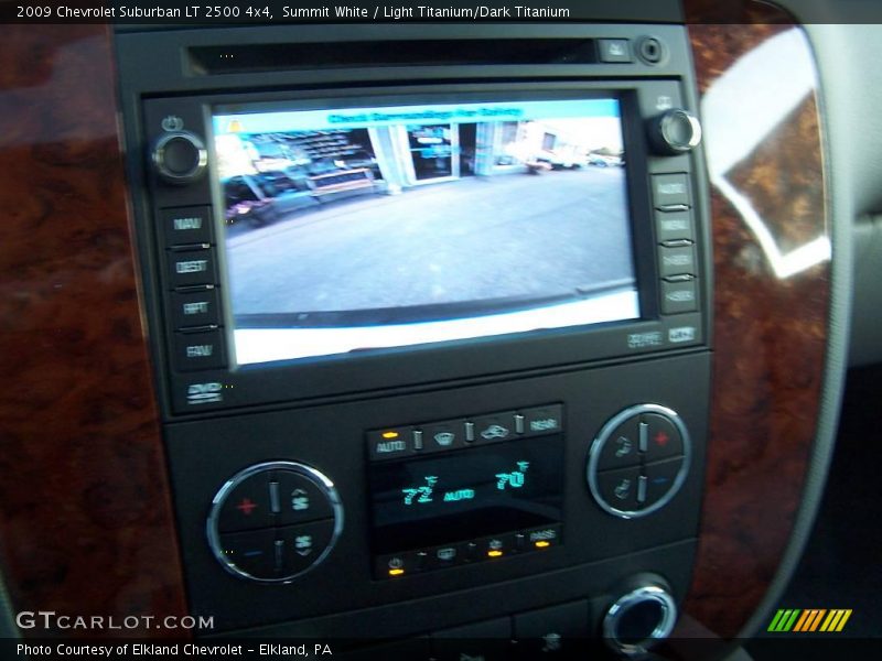 Summit White / Light Titanium/Dark Titanium 2009 Chevrolet Suburban LT 2500 4x4