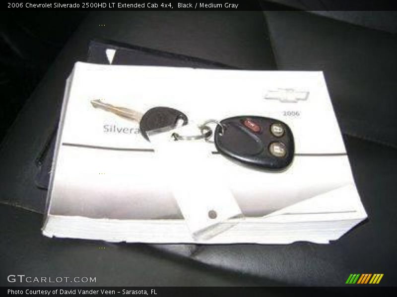 Black / Medium Gray 2006 Chevrolet Silverado 2500HD LT Extended Cab 4x4