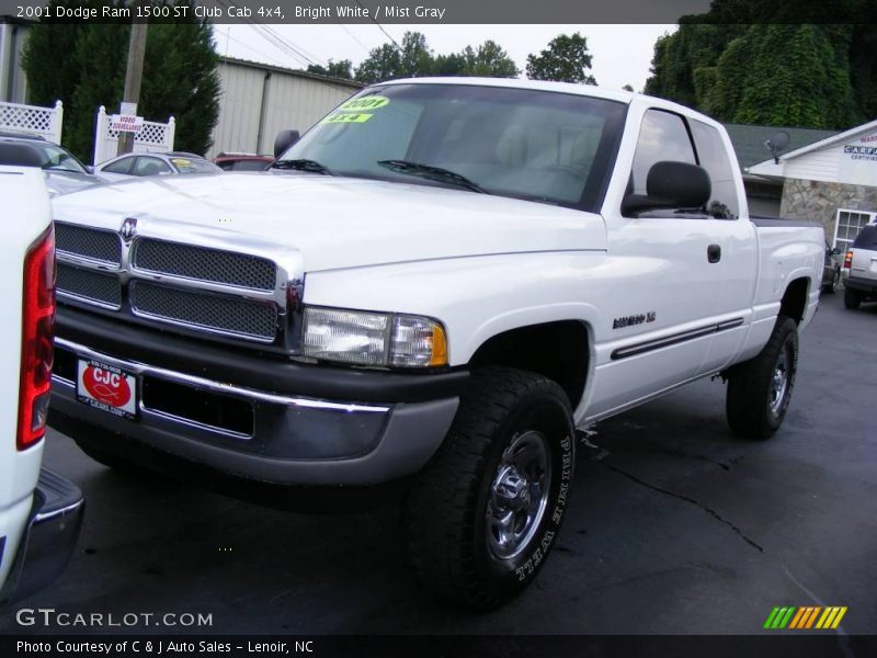 Bright White / Mist Gray 2001 Dodge Ram 1500 ST Club Cab 4x4