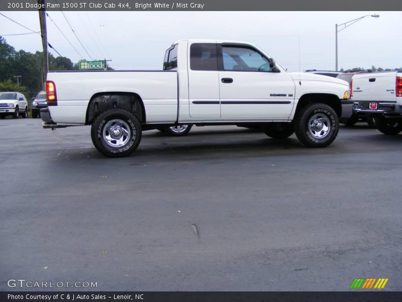 Bright White / Mist Gray 2001 Dodge Ram 1500 ST Club Cab 4x4