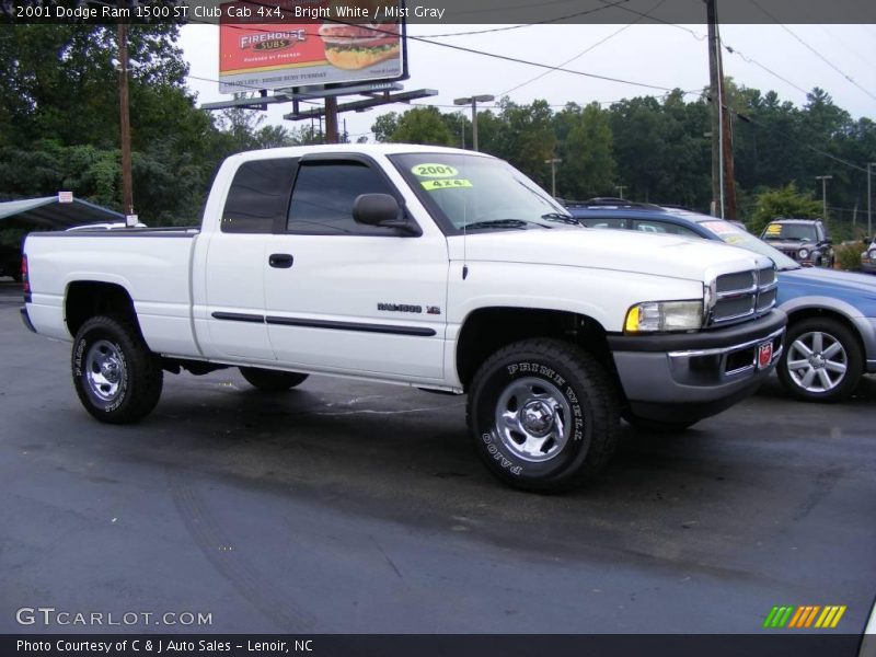 Bright White / Mist Gray 2001 Dodge Ram 1500 ST Club Cab 4x4